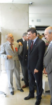 İTO Başkanı Dr. Murat Yalçıntaş ve Rektör Sabri Orman ile Ticaret Üniversitesi sergisinde, 2010 İTO Başkanı Dr. Murat Yalçıntaş ve Rektör Sabri Orman ile Ticaret Üniversitesi sergisinde, 2010